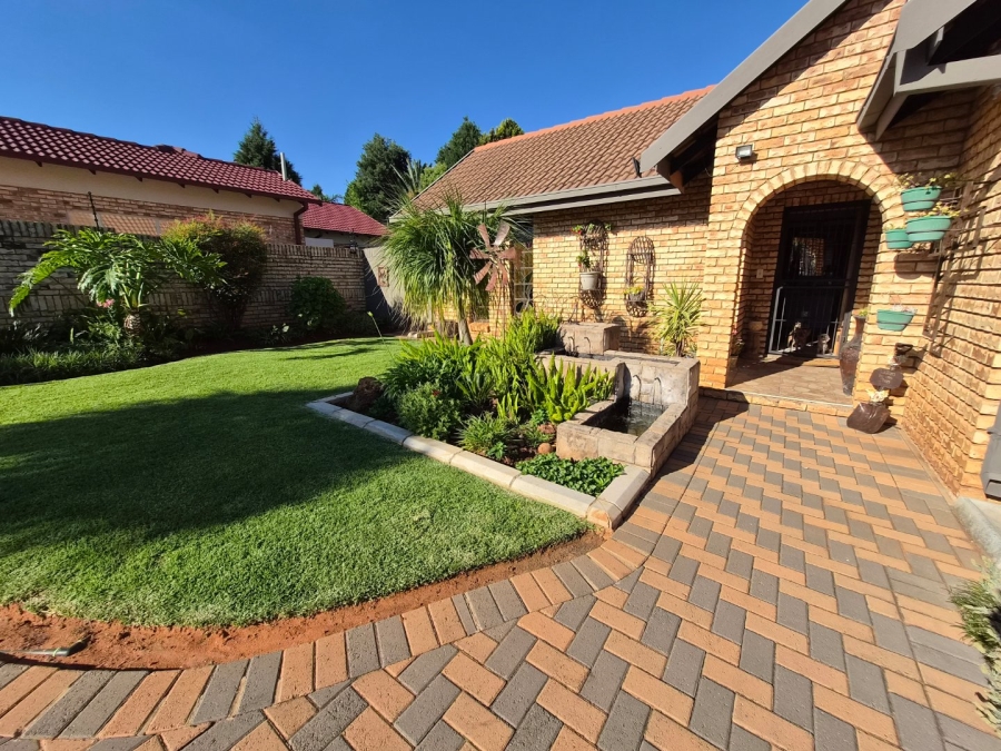 4 Bedroom Property for Sale in Doringkruin North West